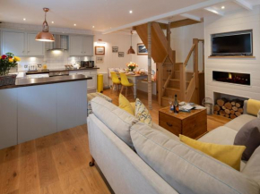 3 bed in Dartmouth 74972